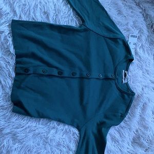 Women’s turquoise button shirt